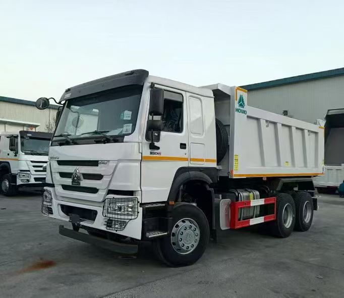 SINOTRUK HOWO Kallur Kaubaveok